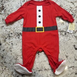*BRAND NEW/NEVER WORN* Cuddl Duds 3-6 M Jammies for your Families Santa Onesie